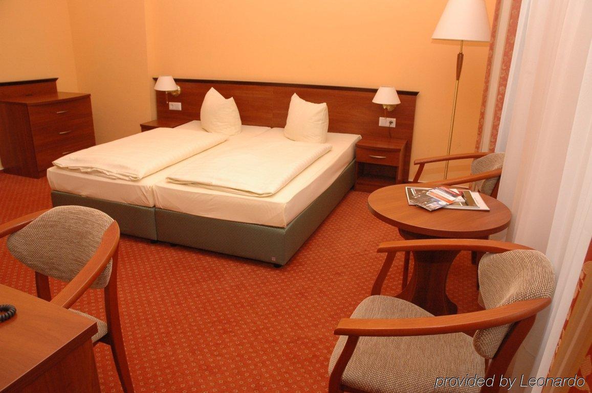 Rewari Hotel Berlín Habitación foto