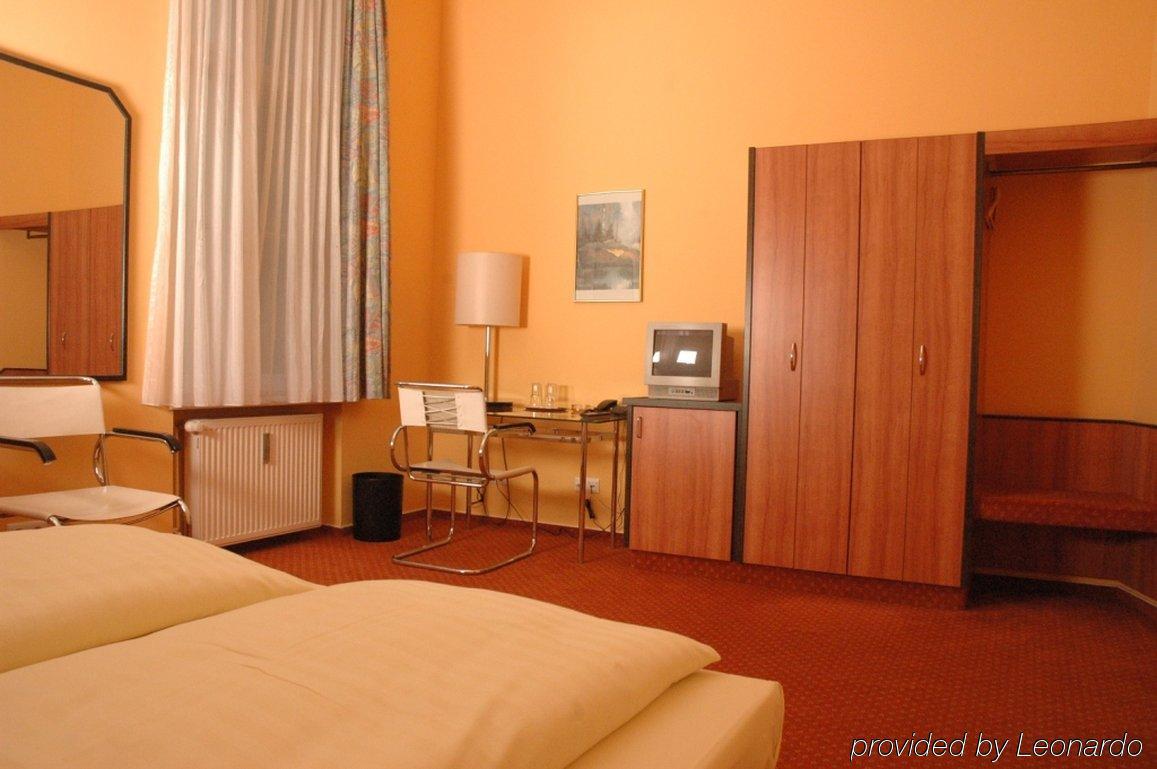 Rewari Hotel Berlín Habitación foto